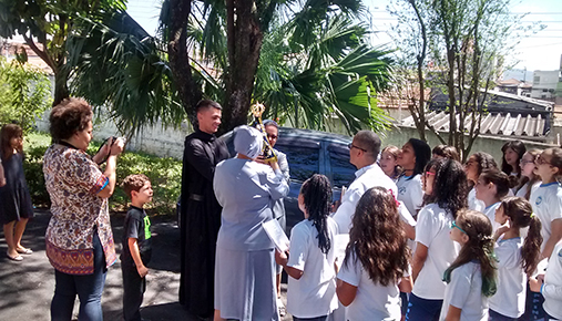 Entrega da Imagem Peregrina de Nossa Senhora Aparecida 