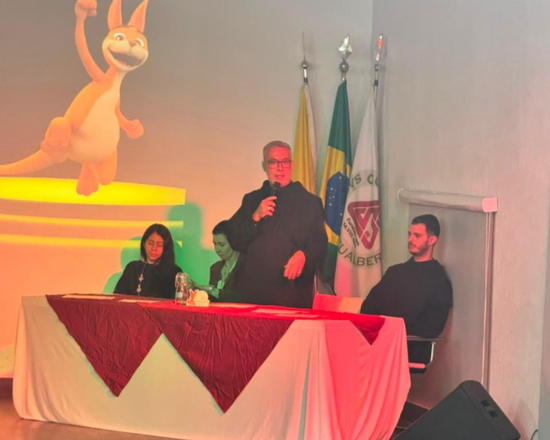 CSJG celebra conquistas na Olimp�ada Canguru Col�gio S�o Jo�o Gualberto